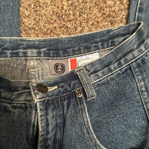 Arizona Jeans - Picture 3 of 3